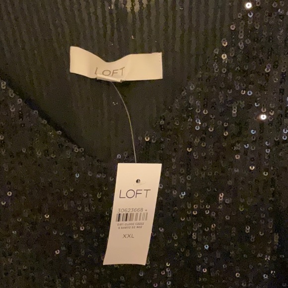 Stunning Loft Sequin Shell NWT - Picture 3 of 5